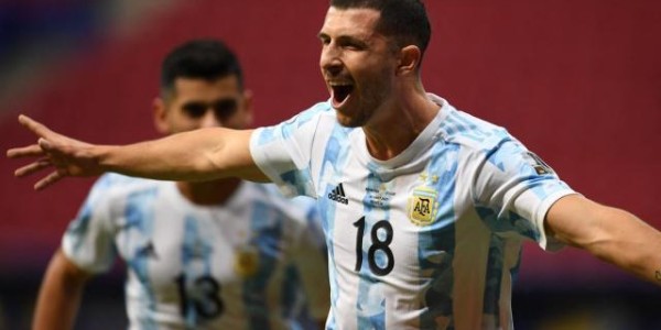 开云官网-小胜乌拉圭，阿根廷回归“传统”：防守+梅西=冠军？