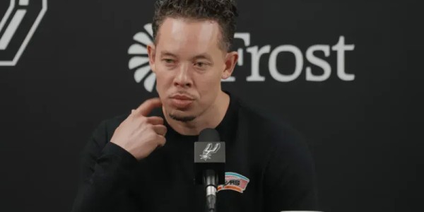 kaiyun-如何平衡伤病和出场时间？米奇：我们不会让任何人打40分钟