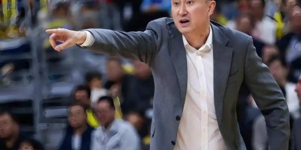 开云体育-真要复出了？广东强援官宣，杜锋等来3号位救星，这下冲冠稳了