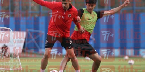 国足唯一海归今日归队 吴少聪带着胜利回国