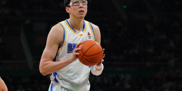 kaiyun-过山车！周琦近3场罚球：对阵吉林8罚0中 战浙江7中6 今天7罚1中