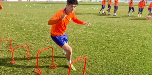 开云体育-阿尔瓦罗带着彭啸踢铁人四叉戟冲击 李金羽不会飘 泰山队拒绝爆冷