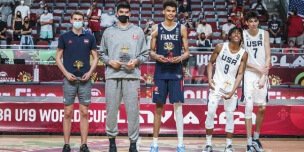 开云体育-文班VS霍姆格伦：新绝代双骄对决从抢最佳新秀开始