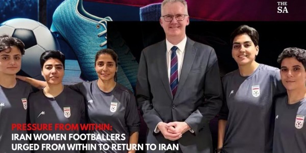 开云-拒绝回国！伊朗女足2名逃离队员露面：露大腿脱头巾训练 笑容满面